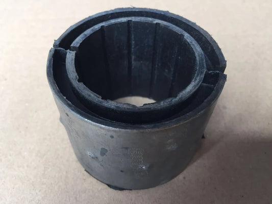 Good Performance Truck Parts Stabilizer bar Bushing 81.43704.0074