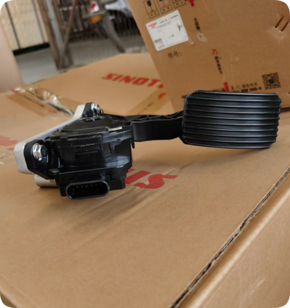 SINOTRUK HOWO T5G T7H Electronic Accelerator Pedal 811W25970-6103