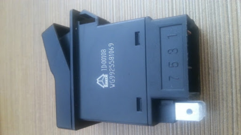 Howo Truck Switch WG9925581069 HOWO A7 T7H Exhaust Brake Switch