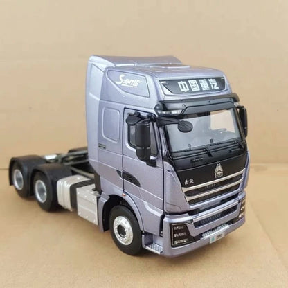 DELICATE/EXQUISITE SINOTRUK HOWO T7H 1:36 Tractor Head Model