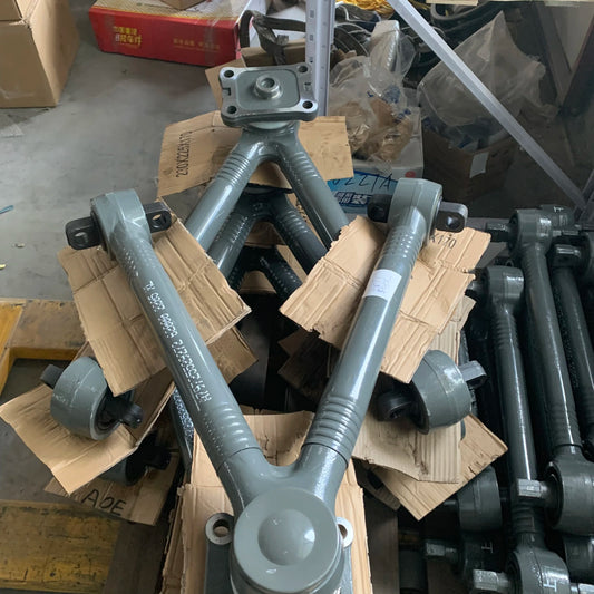 Good Quality Sinotruk Howo Heavy Truck Parts V-type Torque Rod AZ9725529272