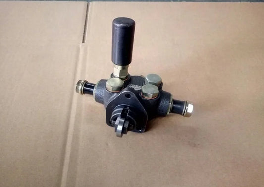 Sinotruk HOWO Truck Engine Fuel Injection Pump VG1500080100